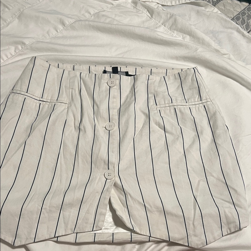 Men's White Striped Shorts